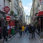 New Snug Flat In The Heart Of Le Marais