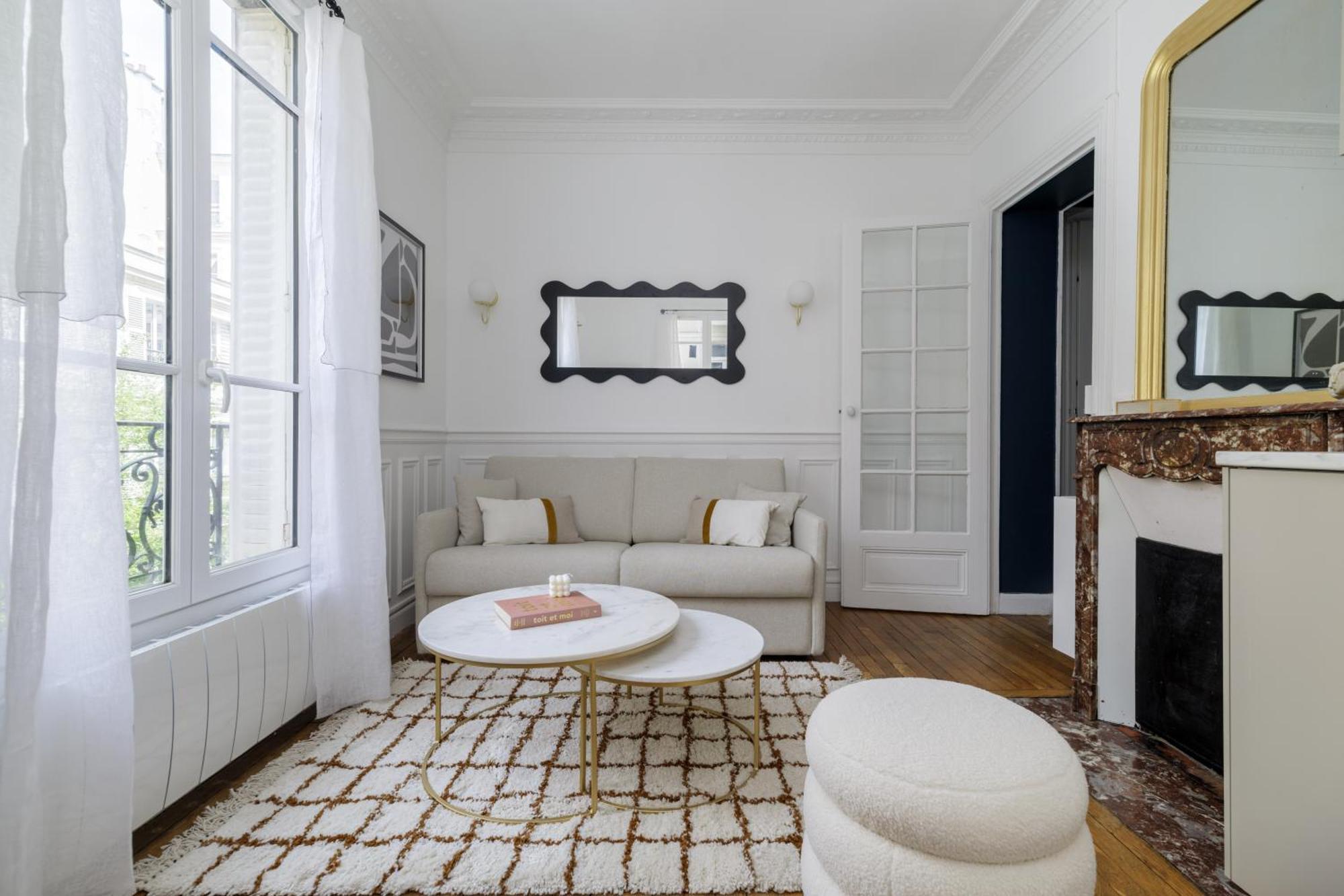 New Snug Flat In The Heart Of Le Marais *