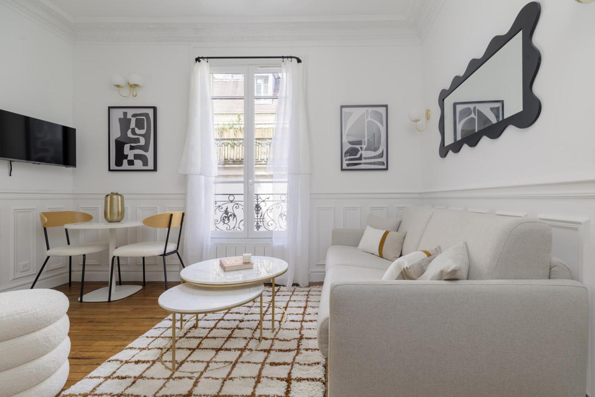 New Snug Flat In The Heart Of Le Marais